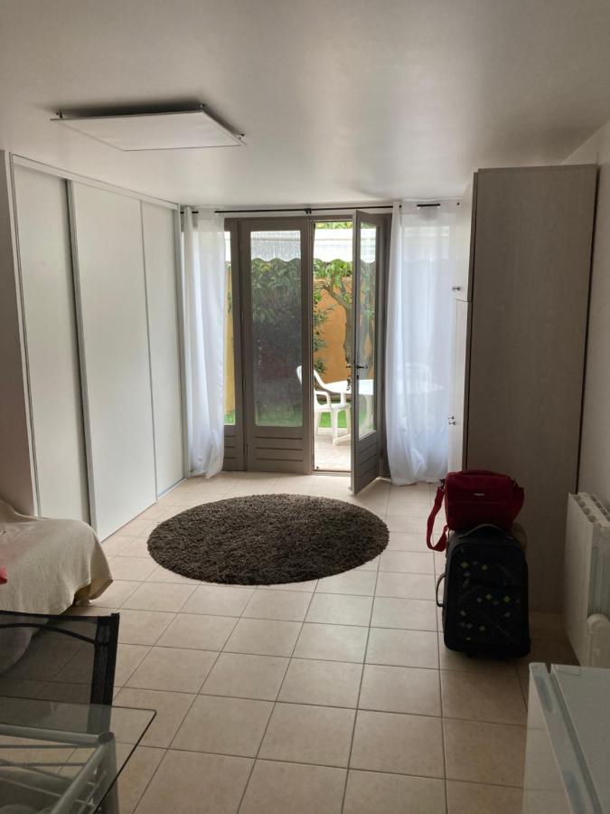 Studio Pied Dans L Eau La Londe-les-Maures Esterno foto